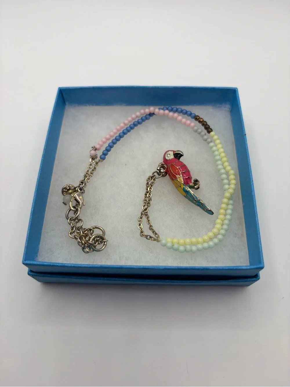 Multicolor Parrot Bead Toy Necklace for Pet Birds - Pink, Blue, Yellow